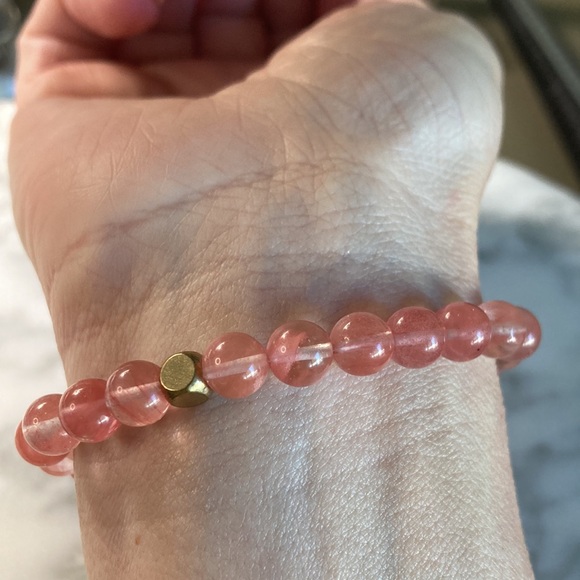 Cherry 🍒 quartz bracelet - Picture 5 of 5